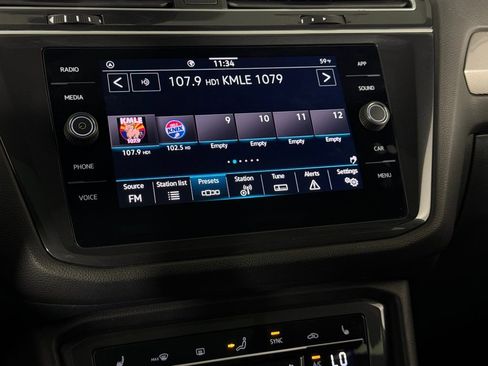 Used 2024 Volkswagen Tiguan SE R-Line image 19