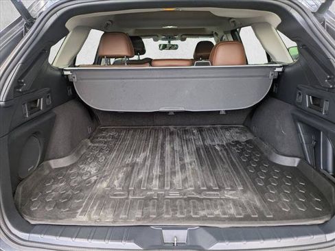 Used 2020 Subaru Outback Touring AWD/4WD image 6