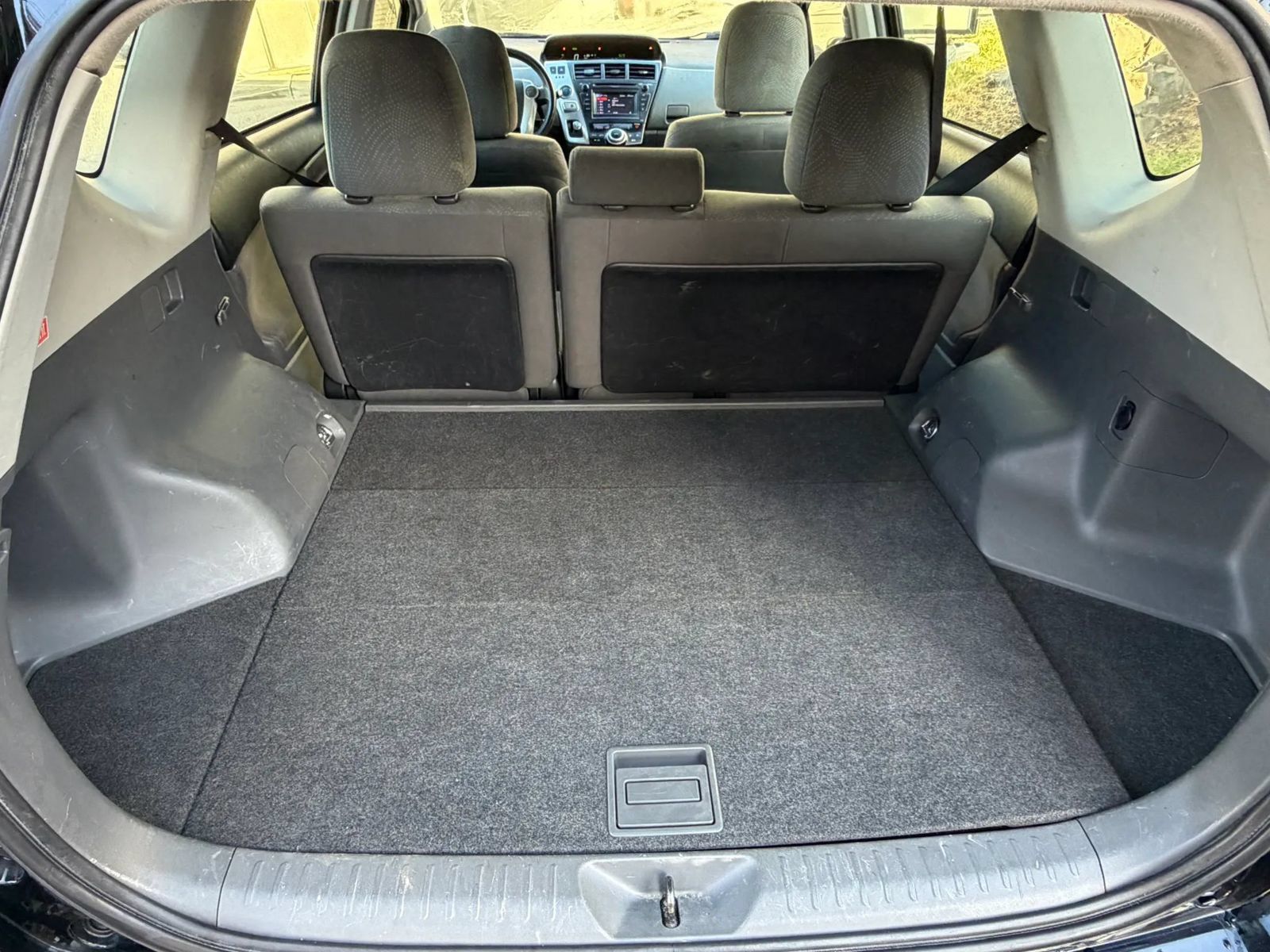 Used 2014 Toyota Prius V Two FWD image 11