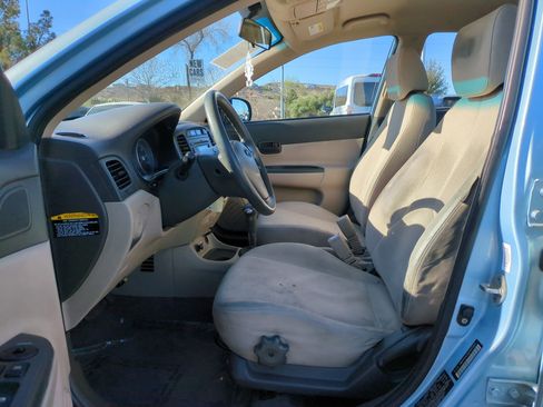 Used 2011 Hyundai Accent GLS w/ Premium Pkg 4 image 15