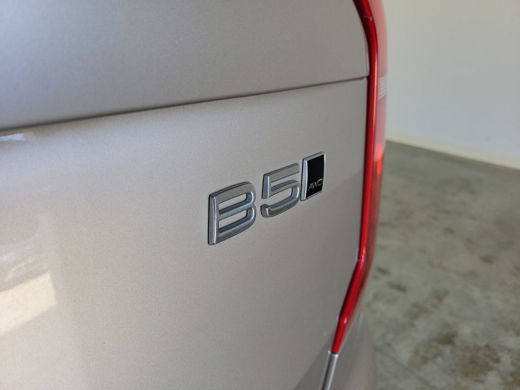 Used 2024 Volvo XC90 B5 Plus w/ Protection Package Premier AWD/4WD image 9
