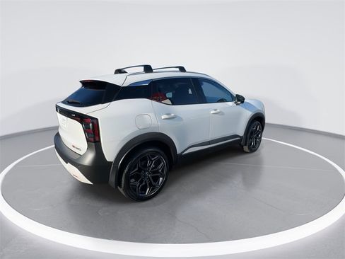 New 2026 Nissan Kicks SR w/ SR Premium Package image 8