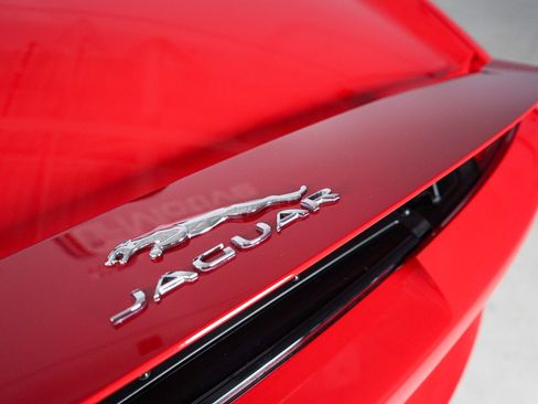 Used 2014 Jaguar F-TYPE S RWD image 12
