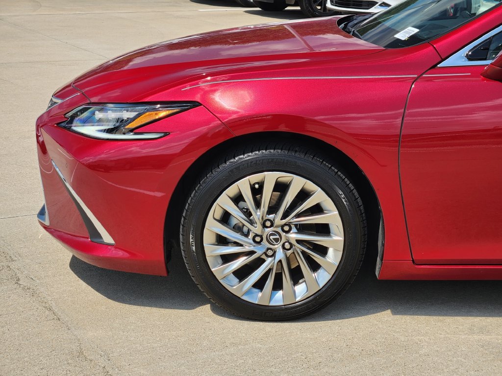 Certified 2023 Lexus ES 350 Ultra Luxury w/ Accessory Package (Z2) FWD image 8