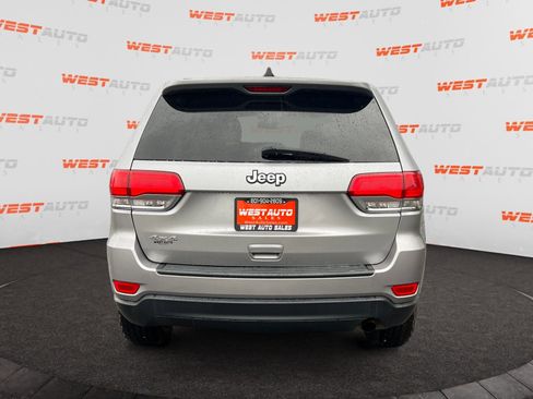 Used 2016 Jeep Grand Cherokee Laredo image 4