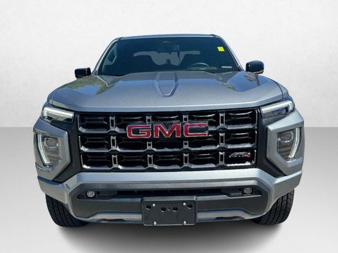 Used 2025 GMC Canyon AT4 image 2