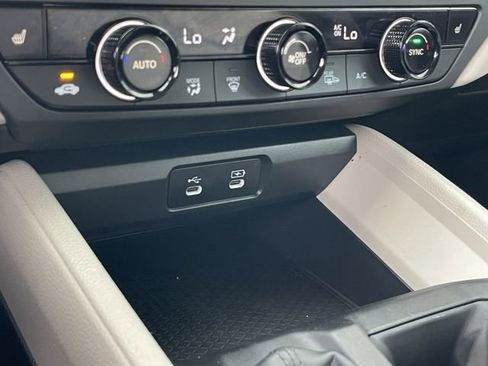 Used 2025 Honda Accord SE image 18
