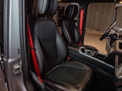 Used 2022 Mercedes-Benz G 550 image 22