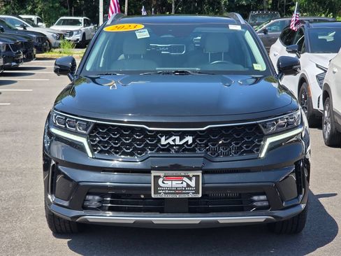 Used 2023 Kia Sorento SX Prestige w/ Panoramic Sunroof Package AWD/4WD image 2