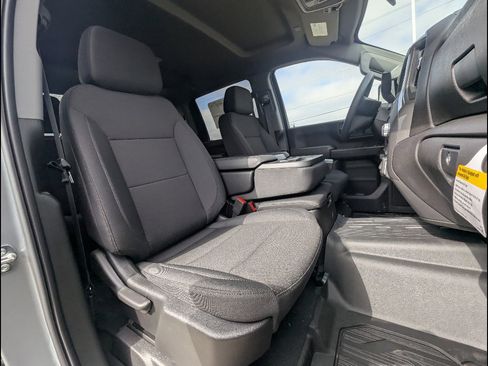 New 2026 GMC Sierra 2500 Pro AWD/4WD image 16