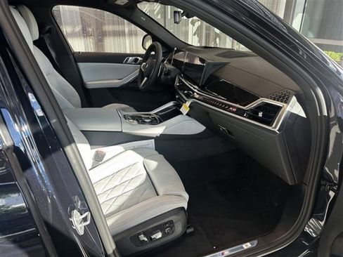 New 2026 BMW X6 xDrive40i w/ Climate Comfort Package image 14
