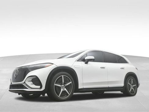 Used 2023 Mercedes-Benz EQS 580 4MATIC SUV image 63