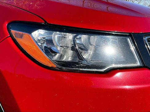 Used 2018 Jeep Compass Latitude w/ Popular Equipment Group image 39