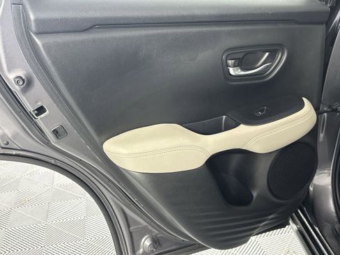 Used 2023 Honda HR-V LX image 30