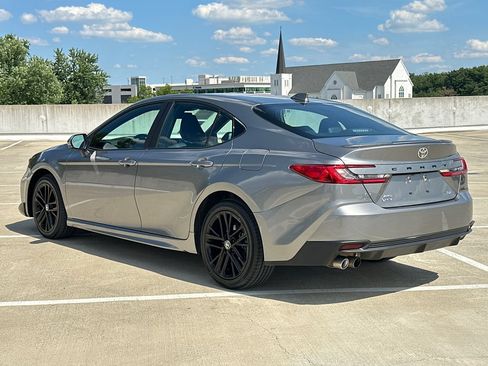 Used 2025 Toyota Camry SE w/ Convenience Package AWD/4WD image 3