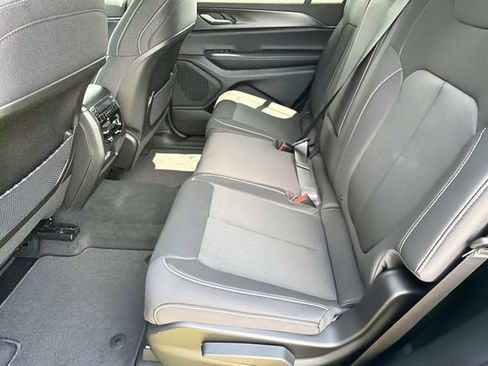 New 2026 Jeep Grand Cherokee L Laredo w/ Trailer Tow Package RWD image 27