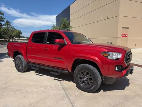 Used 2022 Toyota Tacoma SR5 RWD image 4