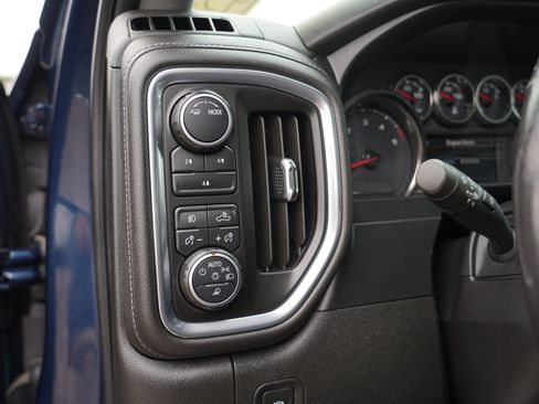Used 2021 Chevrolet Silverado 3500 LT w/ Convenience Package AWD/4WD image 17