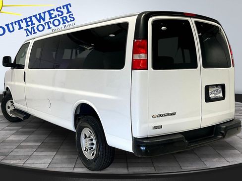 Used 2023 Chevrolet Express 3500 LS RWD image 5