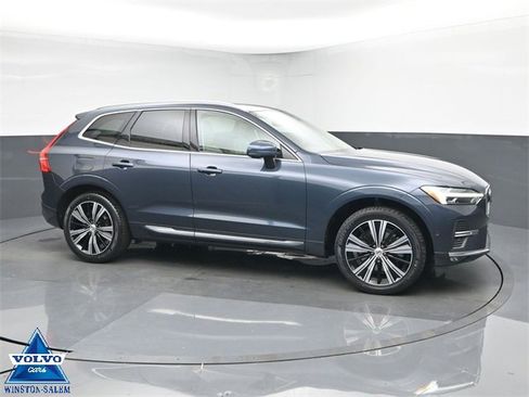Used 2022 Volvo XC60 B6 Inscription w/ Advanced Package image 1