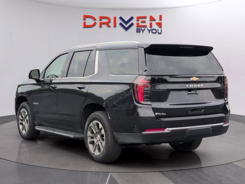 Used 2025 Chevrolet Tahoe LS image 3