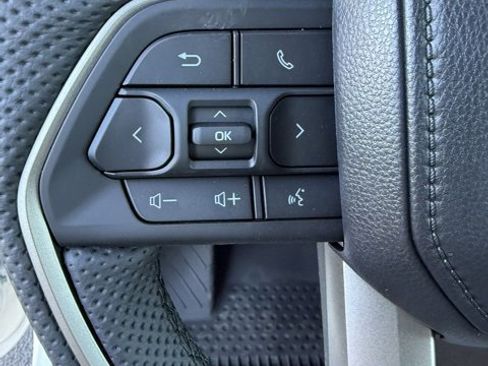 New 2025 Toyota Tacoma SR5 image 19