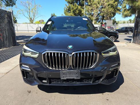 Used 2020 BMW X5 M50i w/ Premium Package image 2