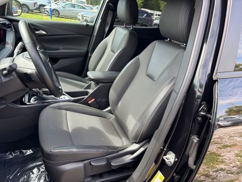 Used 2025 Buick Encore GX Preferred image 38