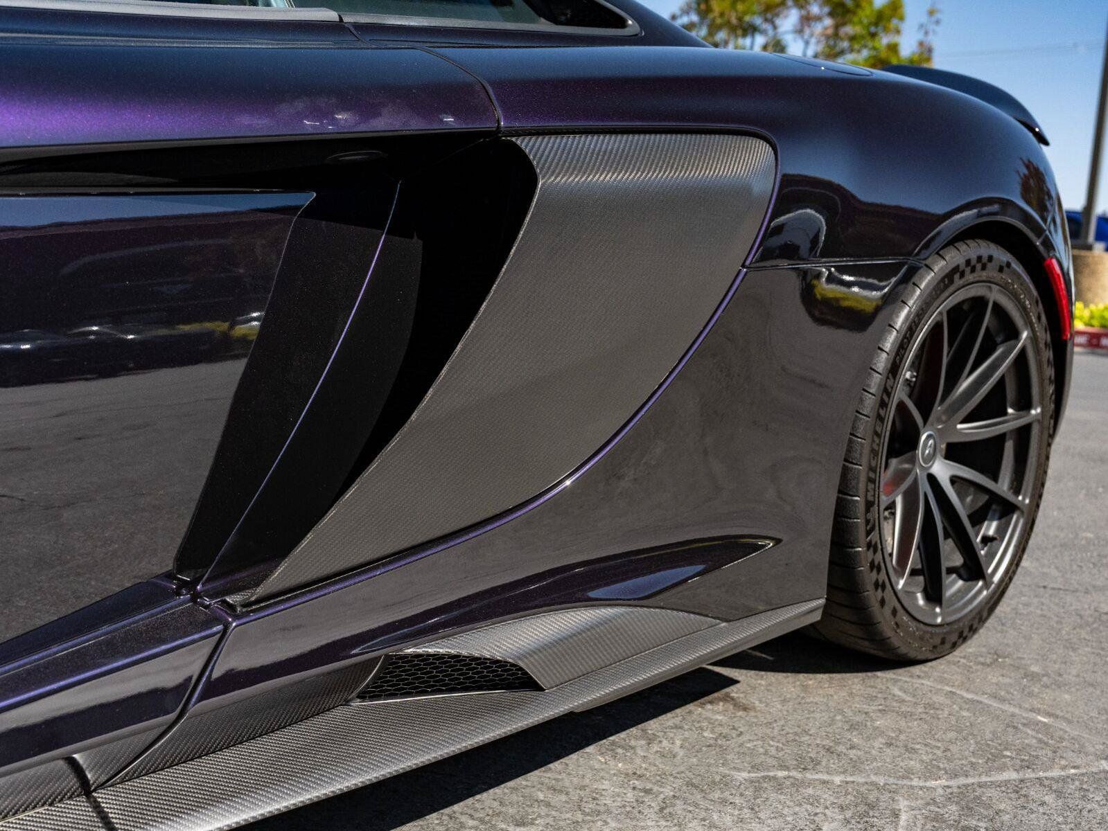 Used 2016 McLaren 675LT Coupe RWD image 18