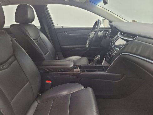 Used 2015 Cadillac XTS image 21