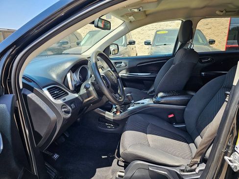 Used 2018 Dodge Journey SE w/ Blacktop Package FWD image 10
