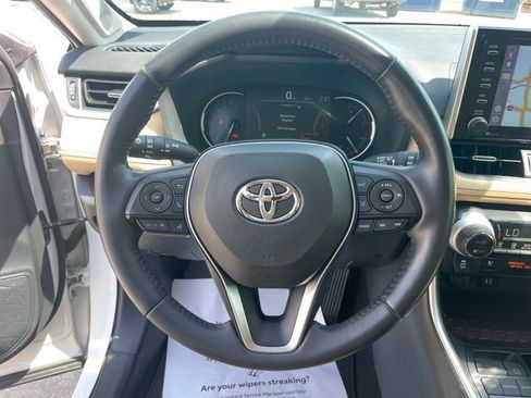 Used 2019 Toyota RAV4 Limited w/ Cold Weather Package FWD image 25