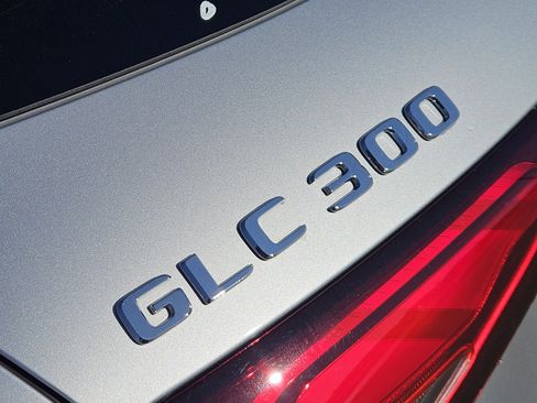 Certified 2025 Mercedes-Benz GLC 300 4MATIC image 13