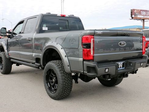 New 2026 Ford F250 Lariat w/ Black Appearance Package image 8