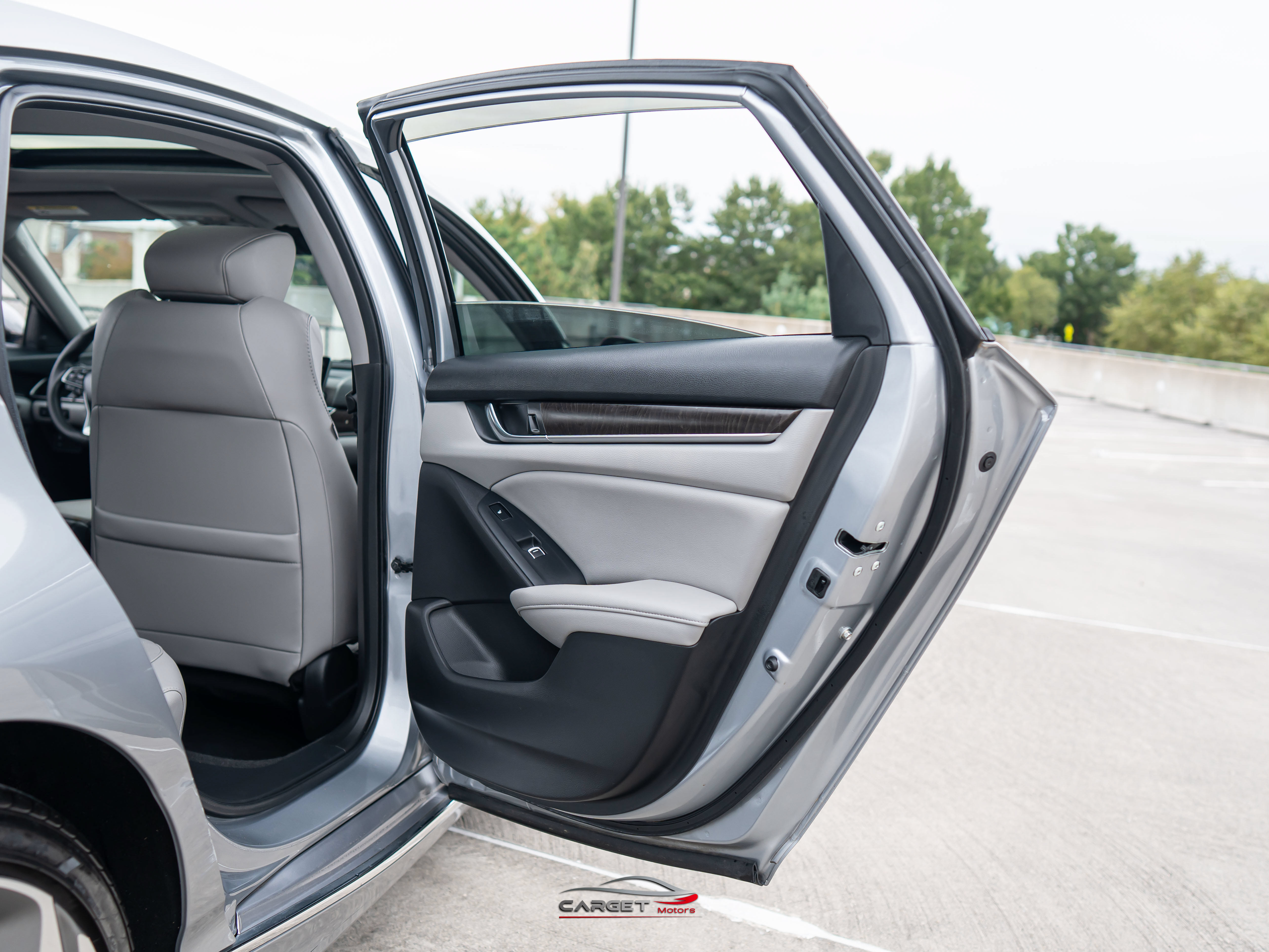 Used 2020 Honda Accord Touring image 43