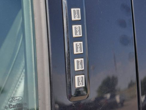 Used 2015 Ford F150 Lariat image 13