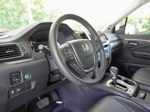 Used 2017 Honda Ridgeline RTL-T image 15