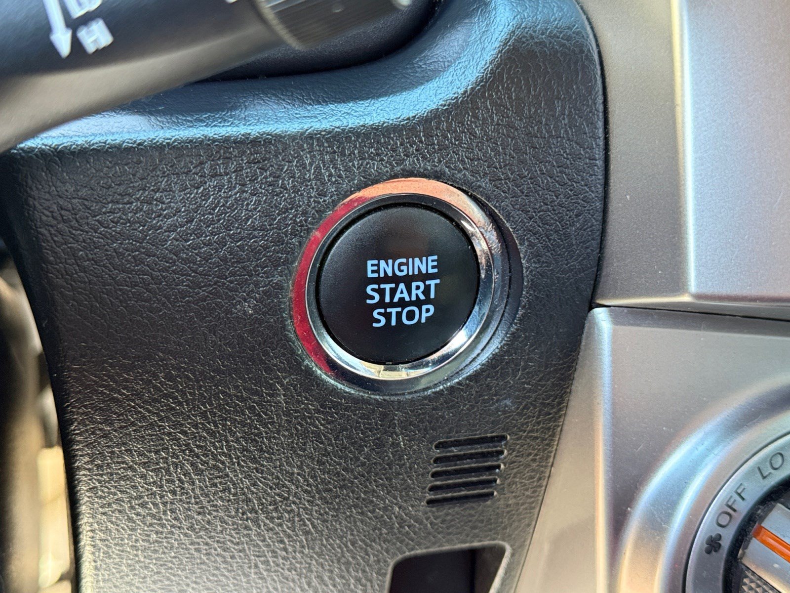 Used 2021 Toyota 4Runner SR5 AWD/4WD image 28