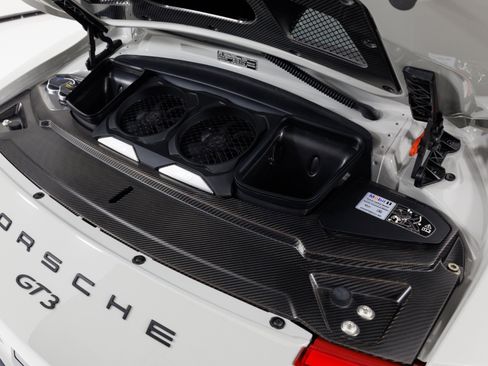 Used 2018 Porsche 911 GT3 RWD image 53