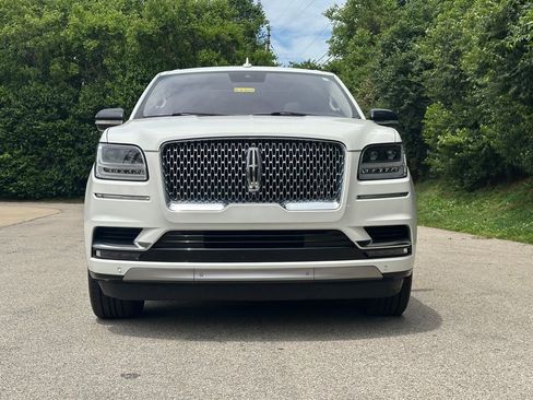 Used 2020 Lincoln Navigator L Reserve w/ Luxury Package AWD/4WD image 5