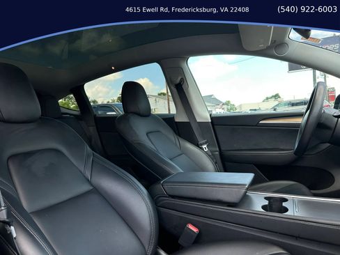 Used 2022 Tesla Model Y Performance AWD/4WD image 14