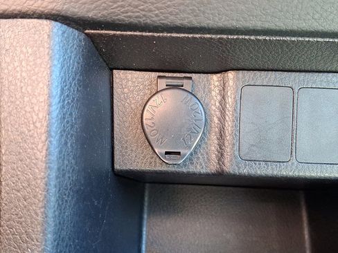 Used 2015 Toyota Corolla LE w/ Body Protection Package #1 FWD image 25
