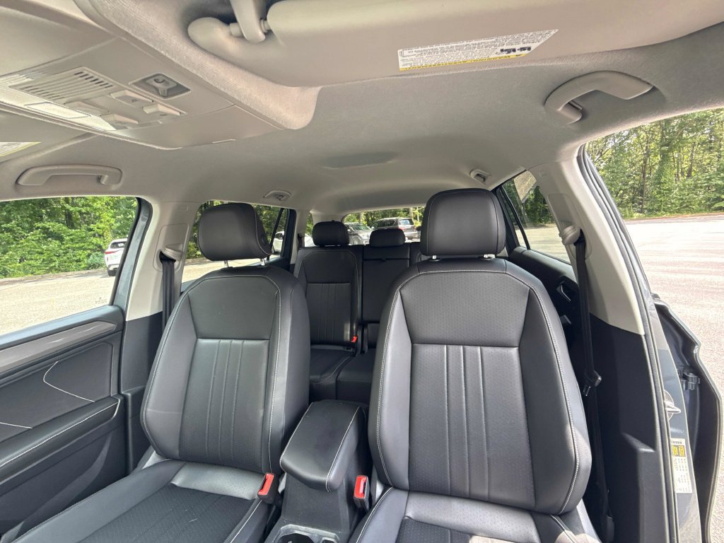 Used 2023 Volkswagen Tiguan SE FWD image 24
