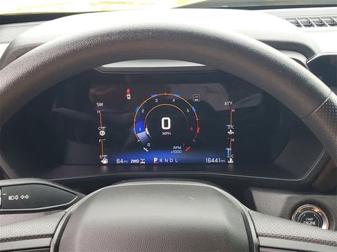 Used 2023 Chevrolet Colorado Trail Boss w/ Technology Package image 25