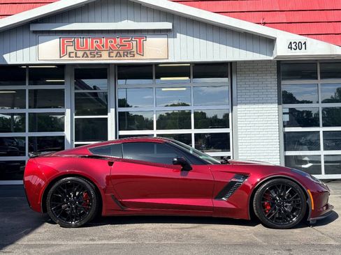 Used 2016 Chevrolet Corvette Z06 w/ 3LZ Preferred Equipment Group RWD image 2