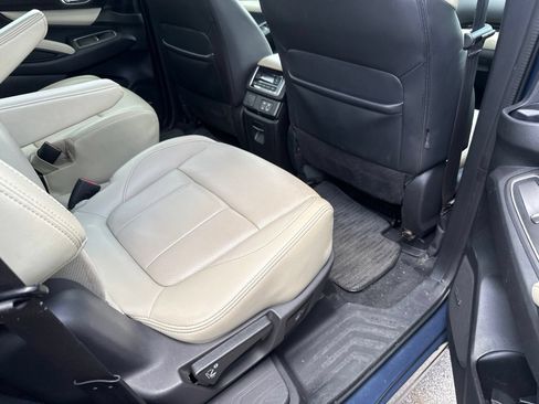 Used 2023 Subaru Ascent Limited w/ Technology Package AWD/4WD image 14
