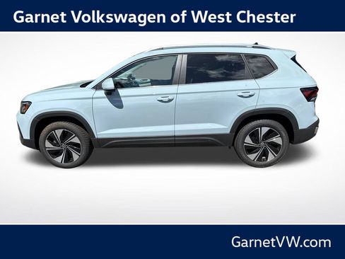 New 2026 Volkswagen Taos SE AWD/4WD image 2