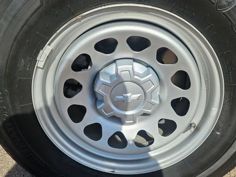 Used 2023 Chevrolet Silverado 1500 W/T RWD image 14