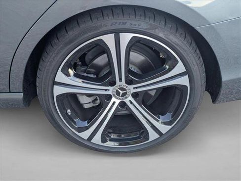 Used 2022 Mercedes-Benz C 300 Sedan image 8