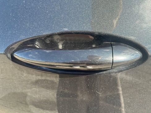 Used 2020 Chevrolet Bolt LT FWD image 19